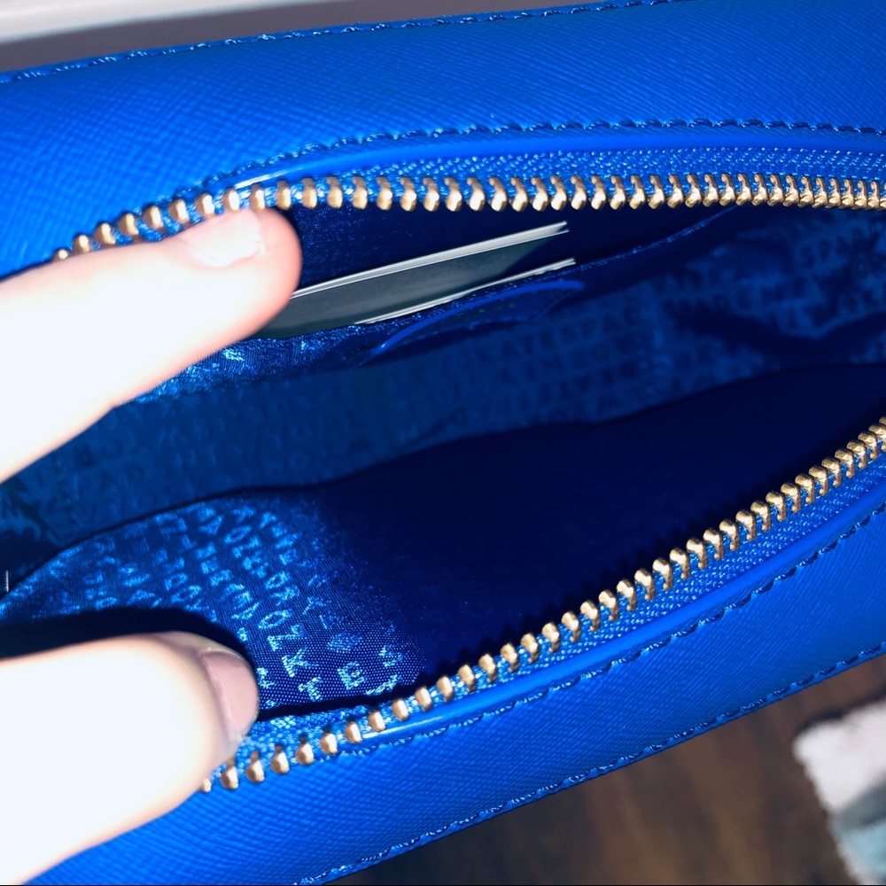 ❌SOLD❌ 🎉HP🎉 Kate Spade crossbody purse - Picture 6 of 8